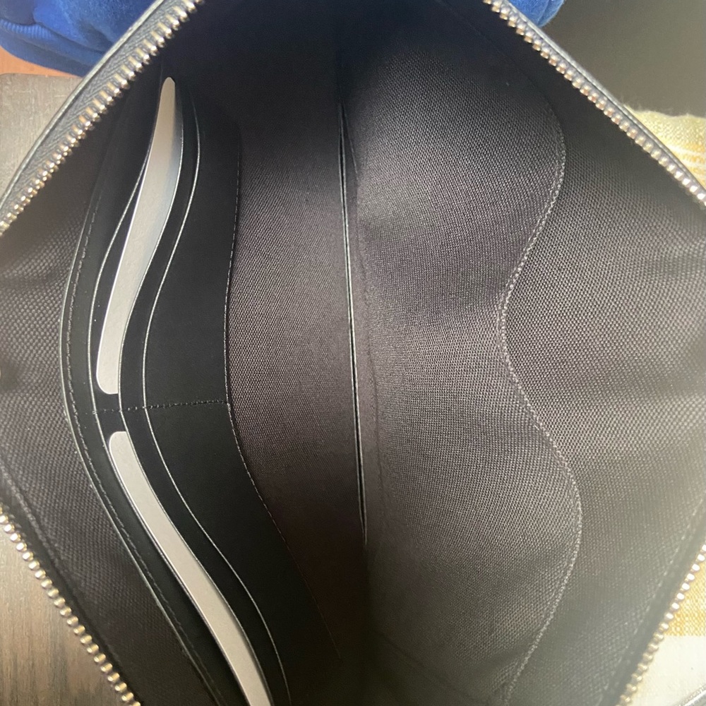 Gucci #628480 GG Supreme Space Macro-GG Pouch/Clutch - Picture 8 of 9